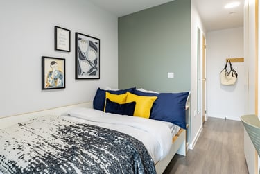 Accessible Platinum En Suite - Image 2